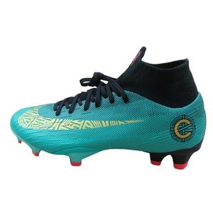soccer boots size 6